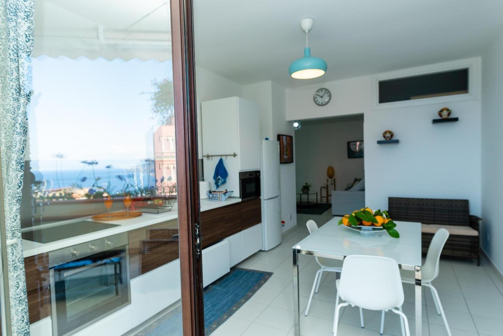 Vista Sicula Taormina Apartment Exterior photo